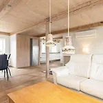 6 Person In Faaborg-by Traum