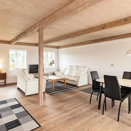 아파트 6 Person In Faaborg-by Traum