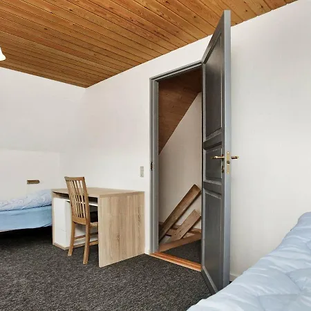 아파트 6 Person In Faaborg-by Traum